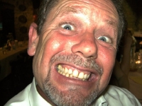 Schauspieler müssen grinsen